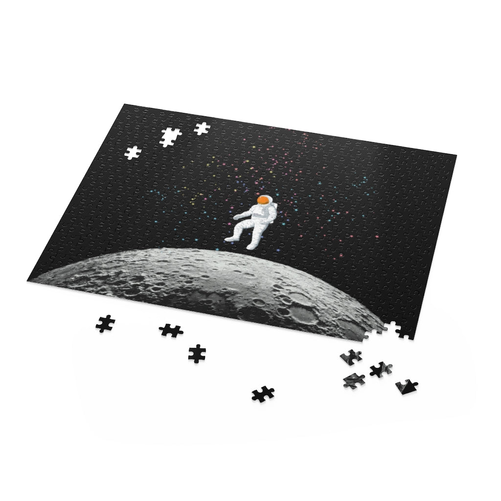 A 500-piece jigsaw puzzle featuring an astronaut on the Moon, showcasing vibrant colors and intricate details.