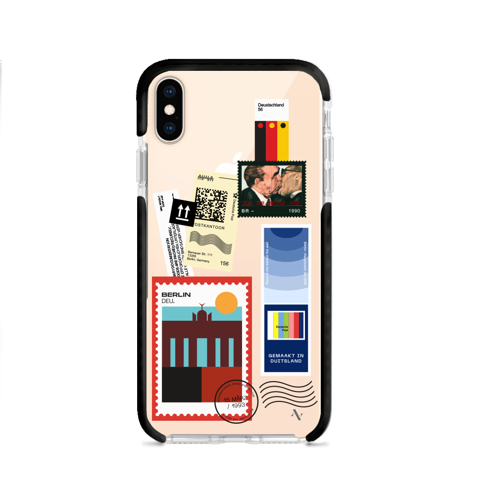 MAAD World Clear Case for iPhone XS MAX, showcasing a slim and transparent design that protects the device while highlighting its original aesthetics.