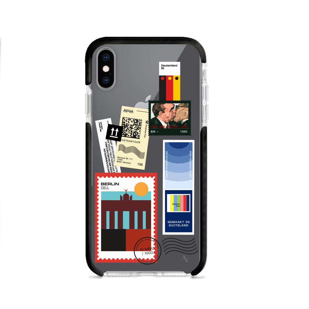 MAAD World Clear Case for iPhone XS MAX, showcasing a slim and transparent design that protects the device while highlighting its original aesthetics.