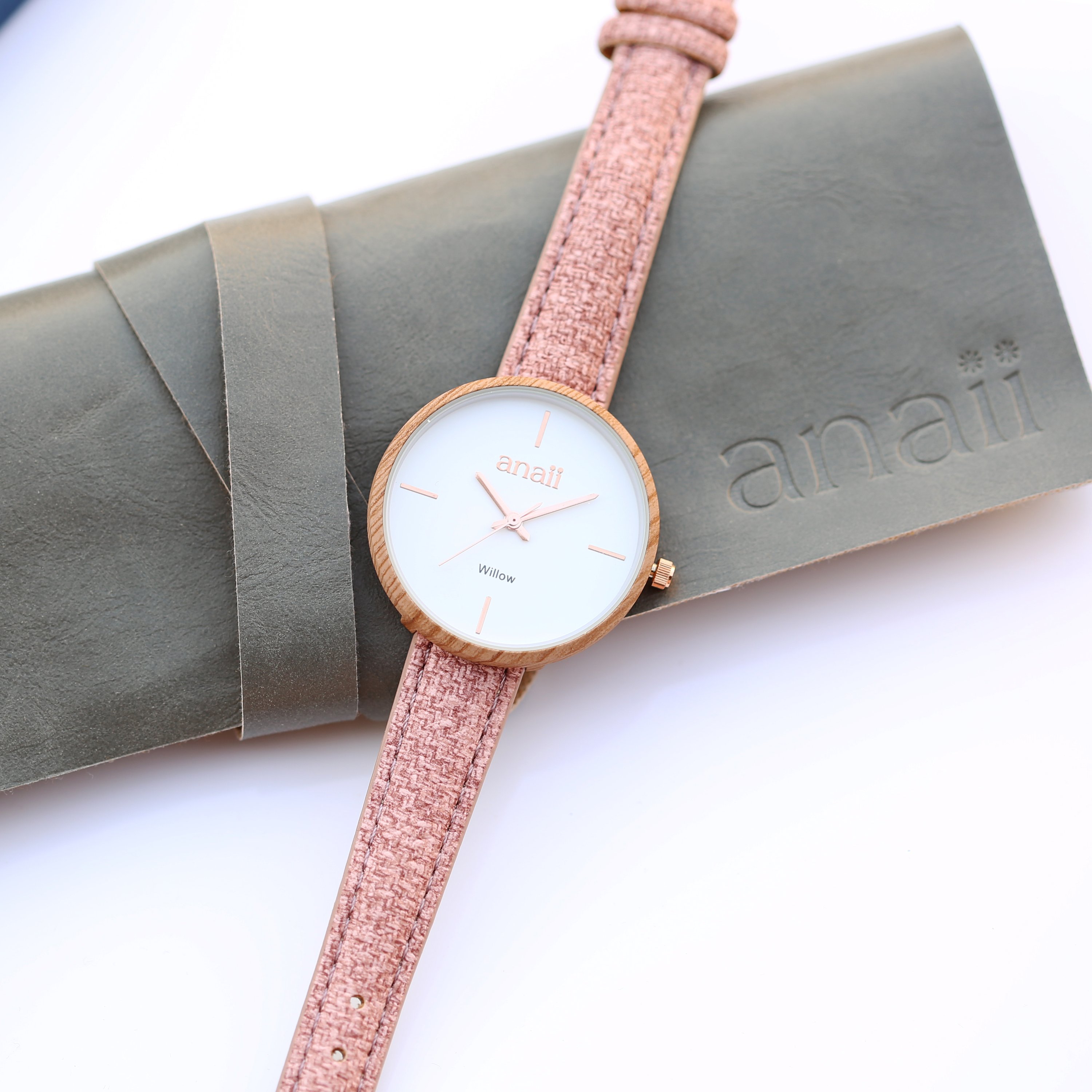 Handwriting Engraving Anaii Watch in Sweet Pink with a minimalist design and adjustable stainless steel strap.