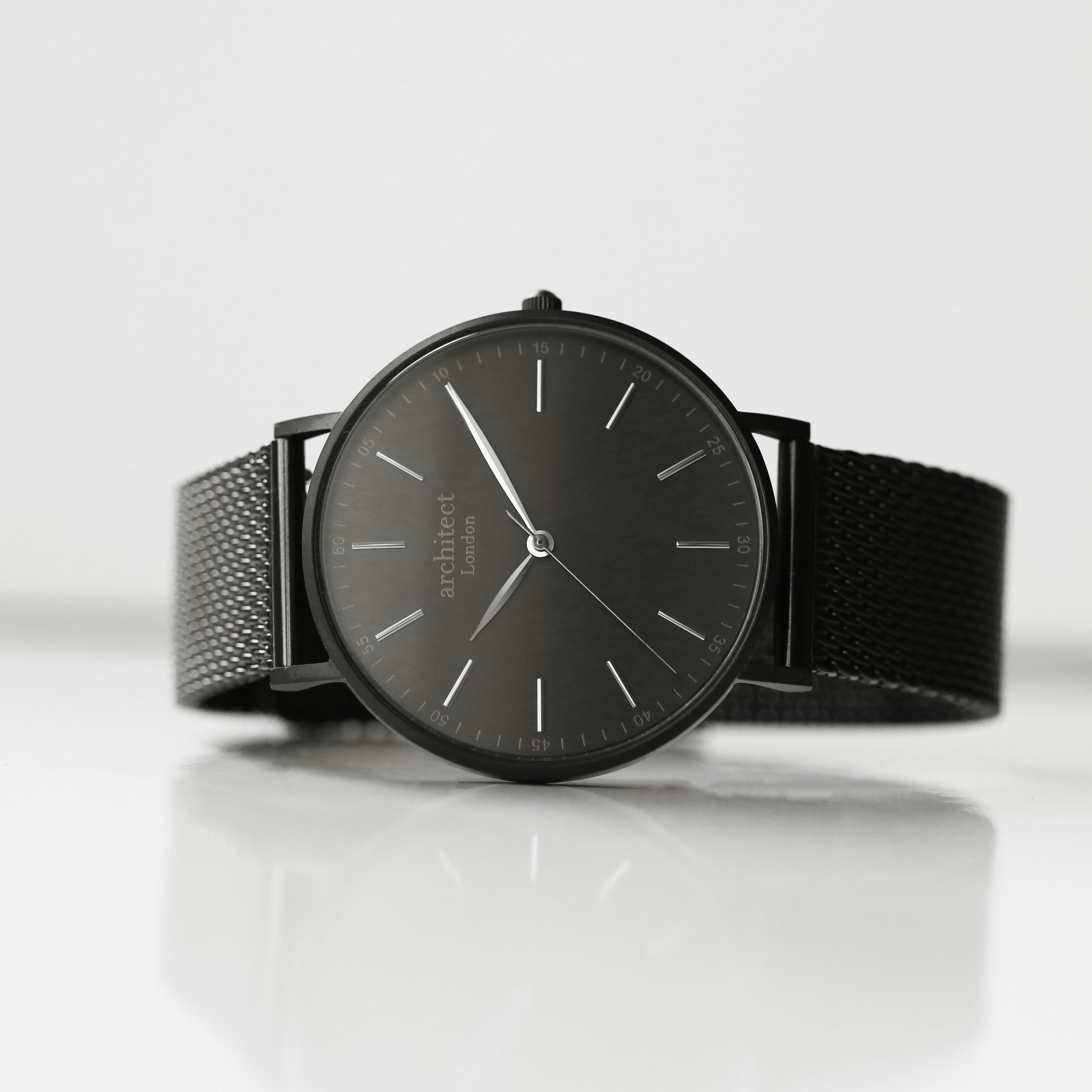 Handwriting Engraving Men's Minimalist Watch featuring a Pitch Black Mesh strap, showcasing its elegant design and personalized engraving option.