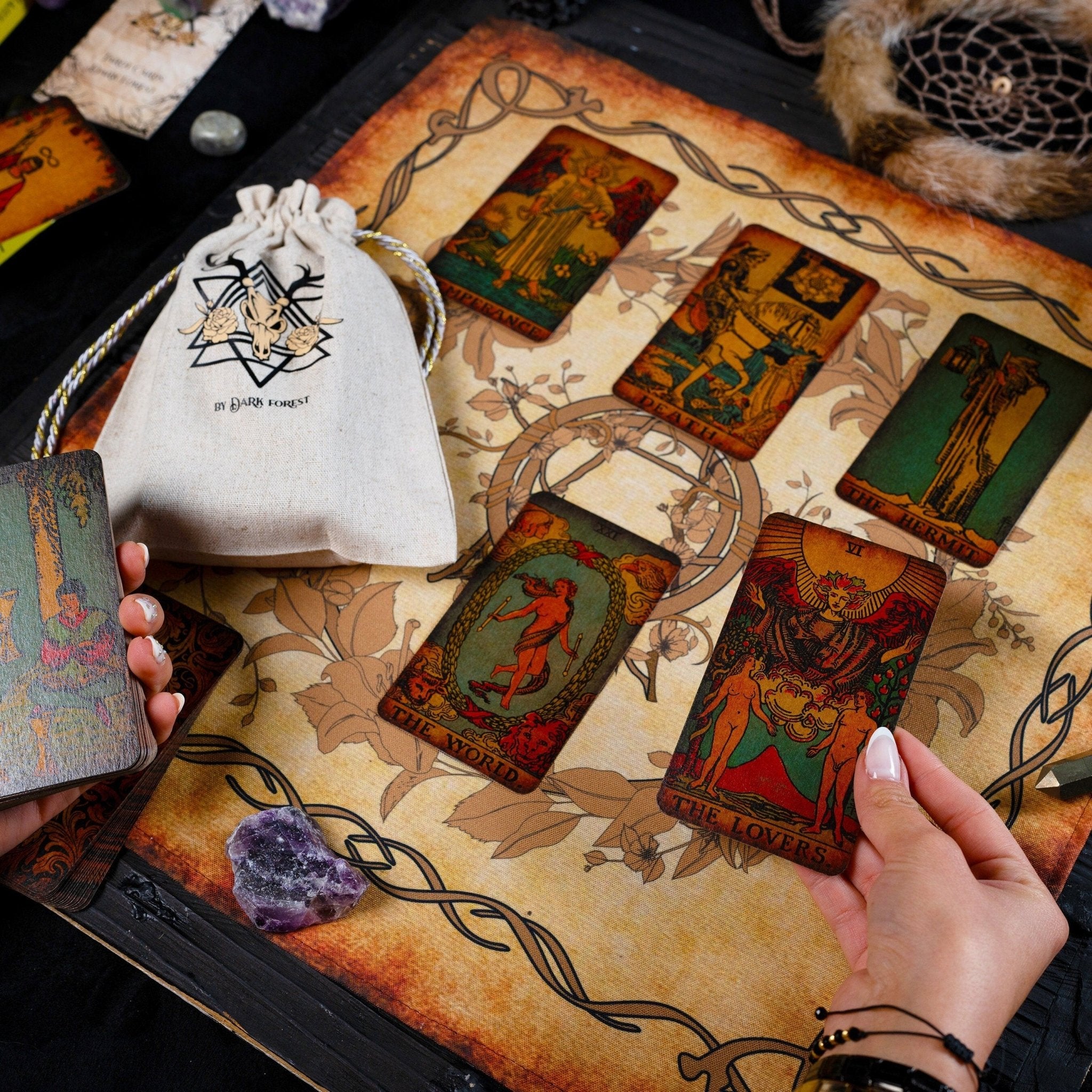 Vintage Set Craft Cardboard Borderless Tarot Deck featuring 78 beautifully designed cards with a dark antique aesthetic and a guidebook.