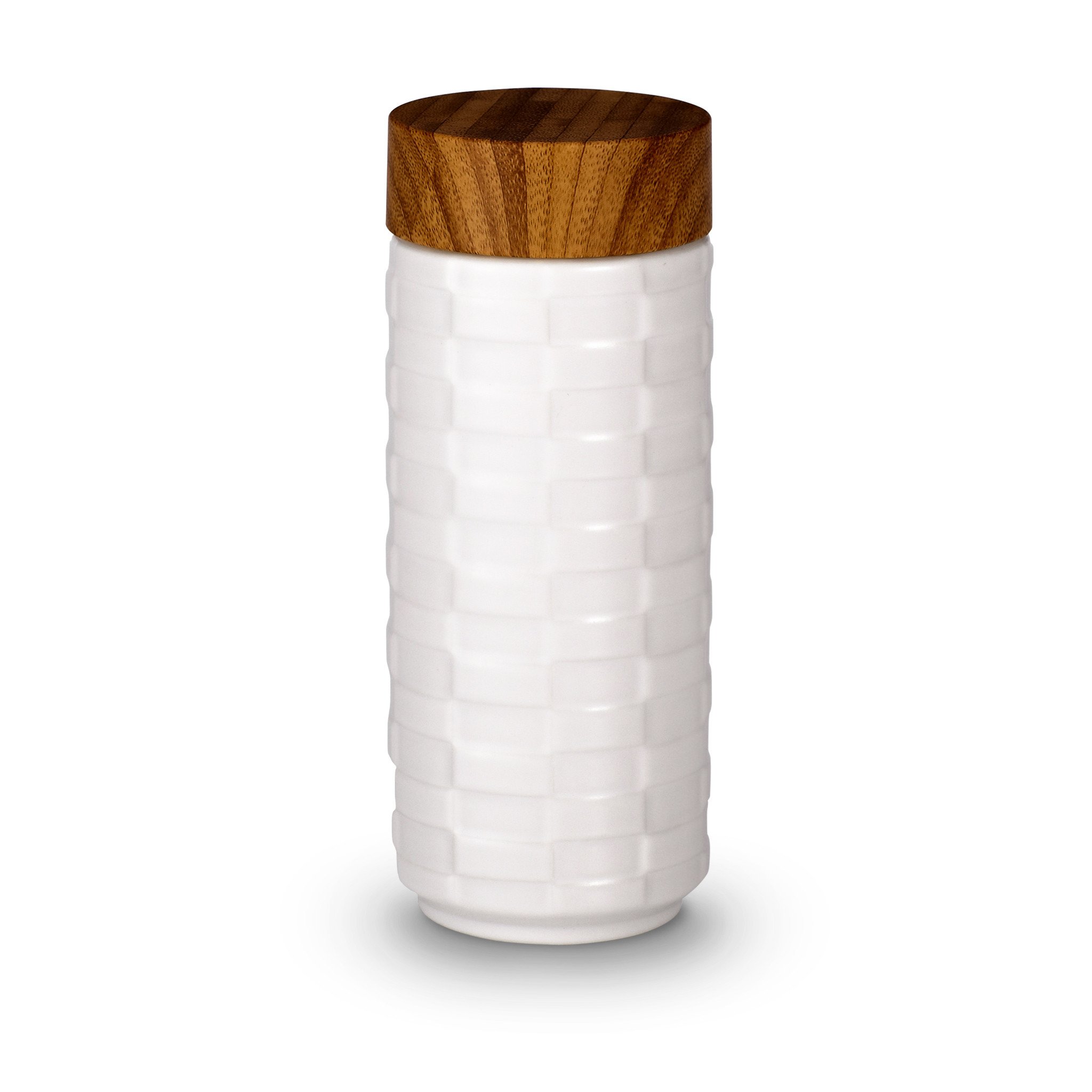 Brick Tumbler featuring an interlocking Oriental pattern and classic European brick design, made from ceramics with a stylish lid.