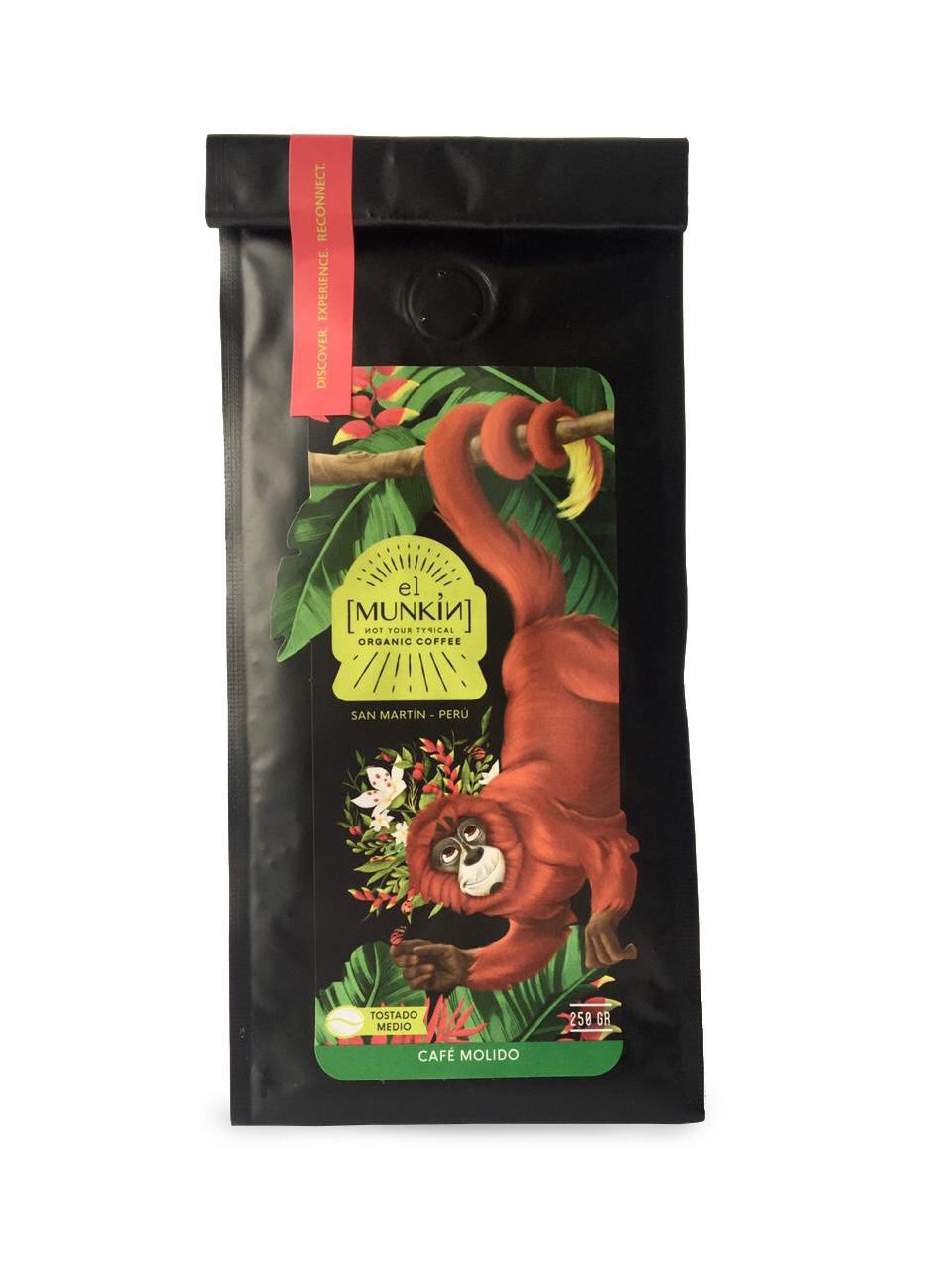 A bag of El Munkin Kaffee showcasing its rich, aromatic coffee beans sourced from San Martín, Peru.