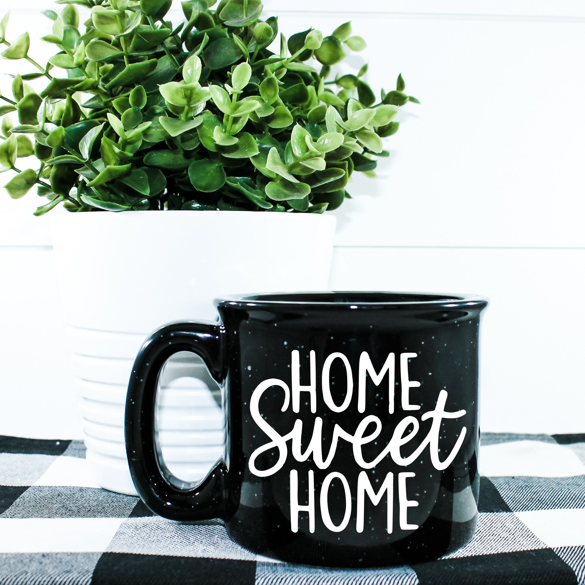 Home Sweet Home Campfire Mug in ceramic with rustic design, perfect for cozy beverages.