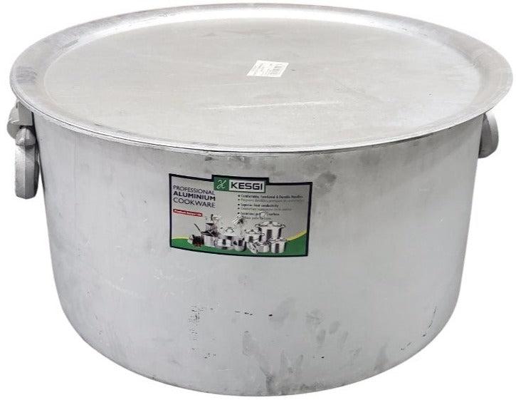 A large 112L heavy-duty commercial sauce pot, 28 inches in diameter and 14 inches tall, ideal for bulk cooking in professional kitchens.