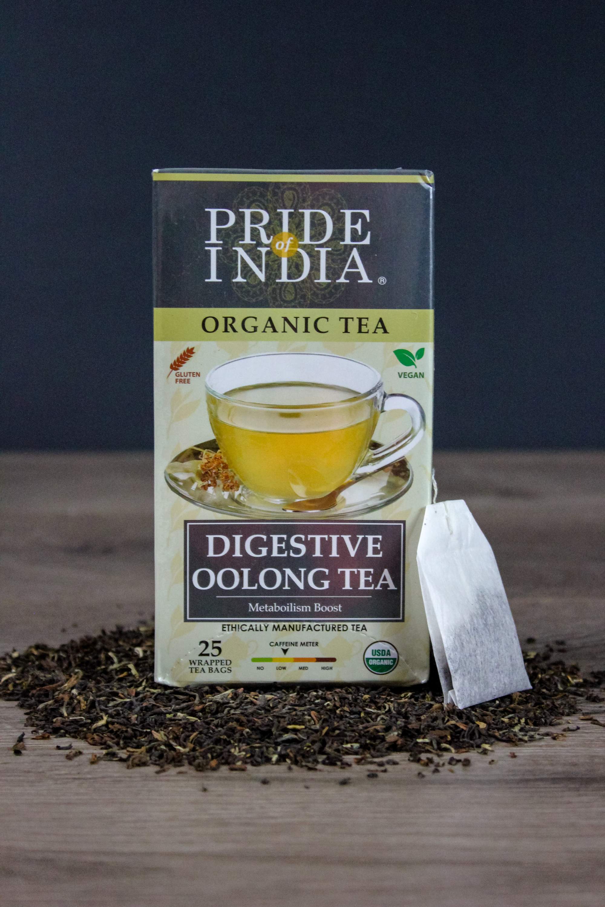 Sauvignon Creme Peachy Oolong Tea Bags in a box, showcasing the organic tea bags with a peachy flavor profile.