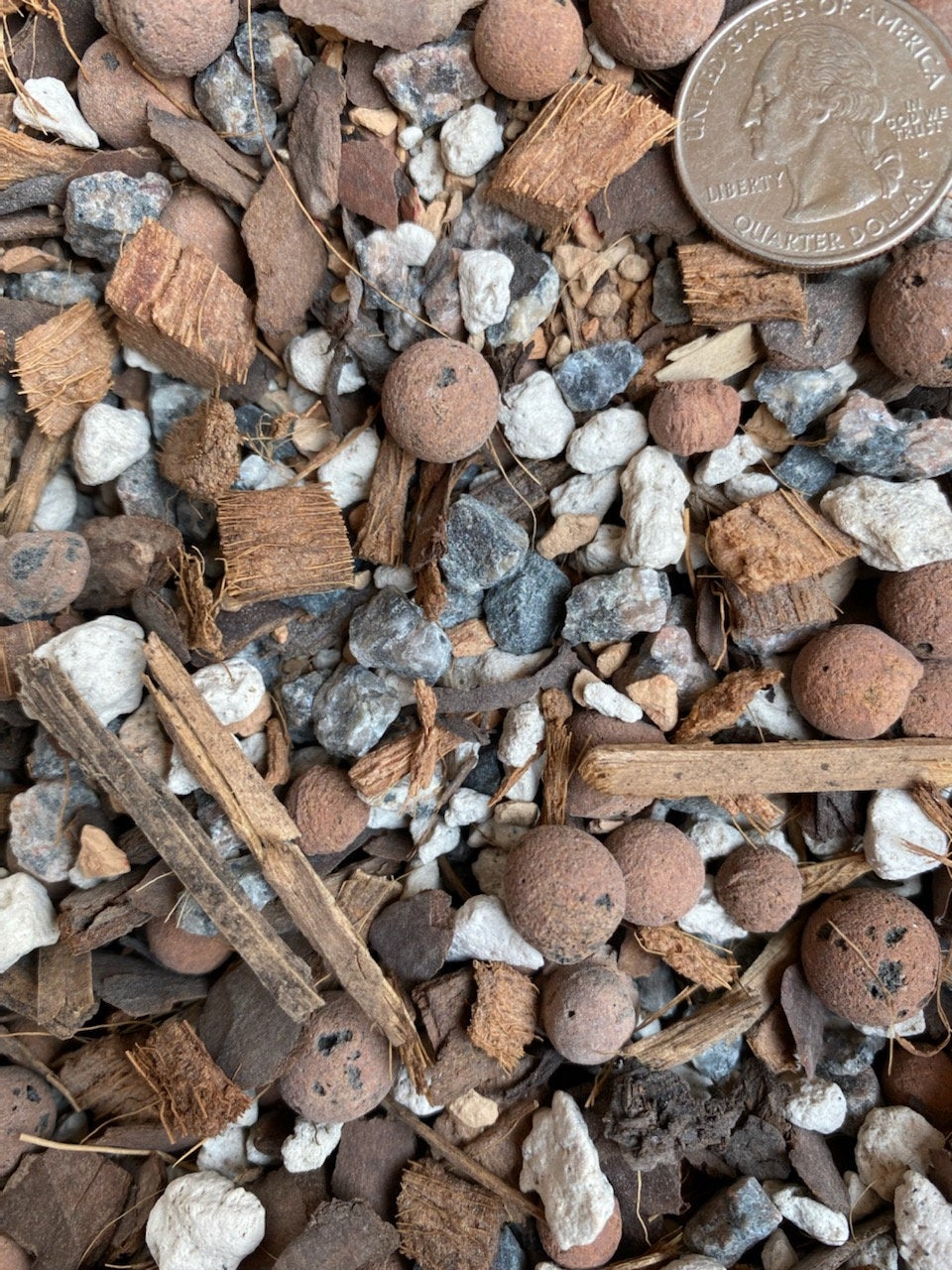 A bag of Cactus Gritty Mix soil blend featuring coconut husks and other organic materials, ideal for cacti and drought-resistant plants.