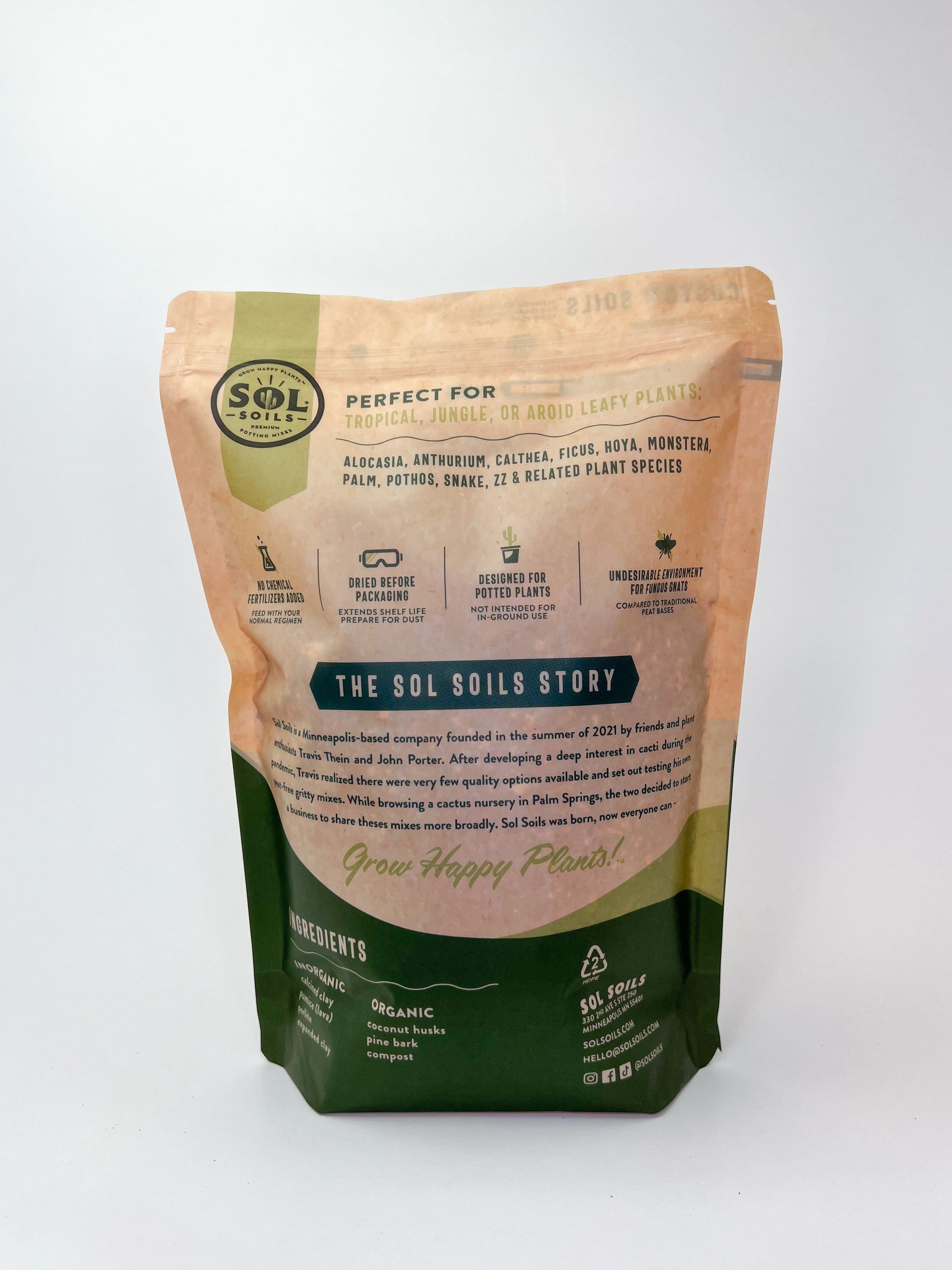 A bag of Houseplant Chunky Mix soil featuring coconut husks, pine bark, and other organic materials, ideal for indoor plants.