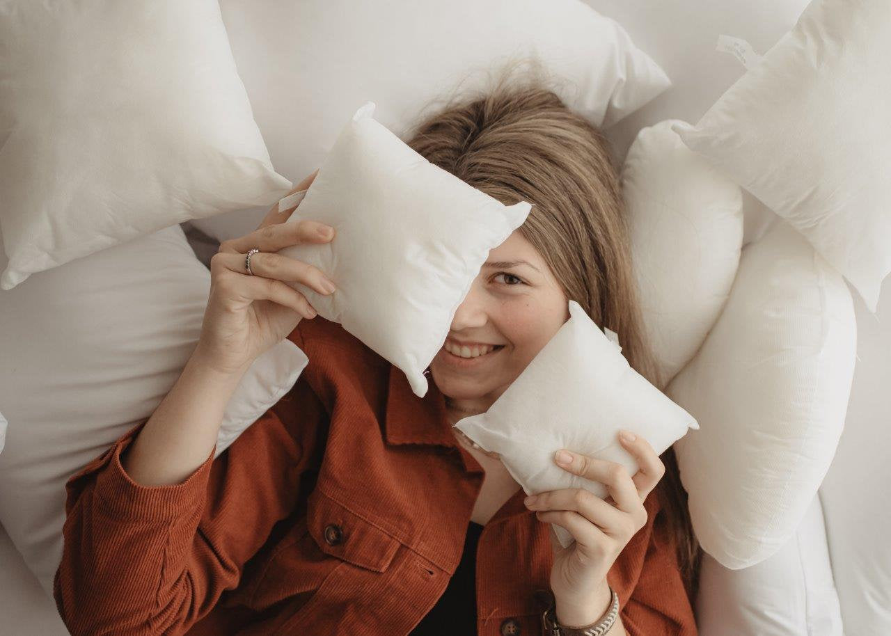 8x10 or 10x8 hypoallergenic polyester pillow insert, showcasing its plush texture and durable cotton blend fabric.