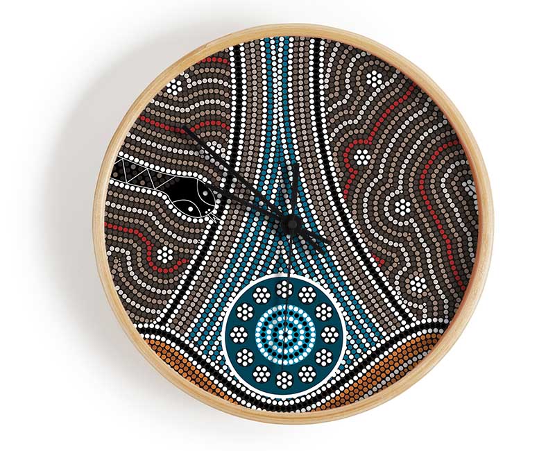 Aboriginal Pattern 8 clock made from natural bamboo with a round face and clear Plexiglas lens, showcasing a unique design.