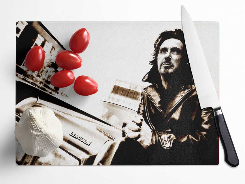 Al Pacino Streets chopping board made of tempered glass with chinchilla ripple effect and anti-slip feet.