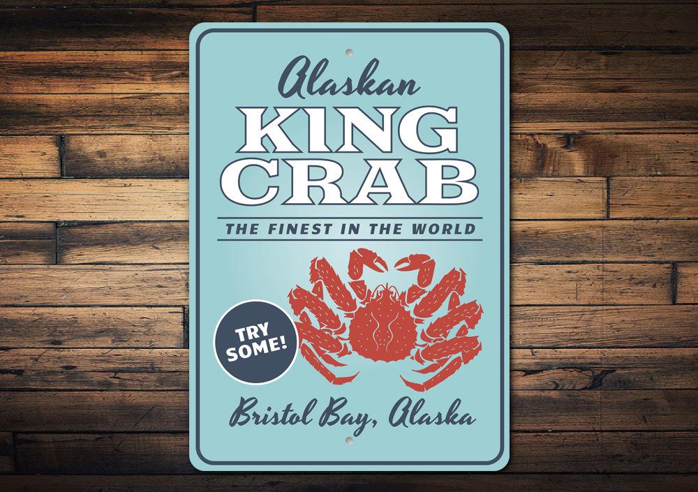 Alaskan King Crab decorative sign made of high-quality aluminum, featuring vibrant colors and a coastal design, perfect for beach houses and seafood restaurants.