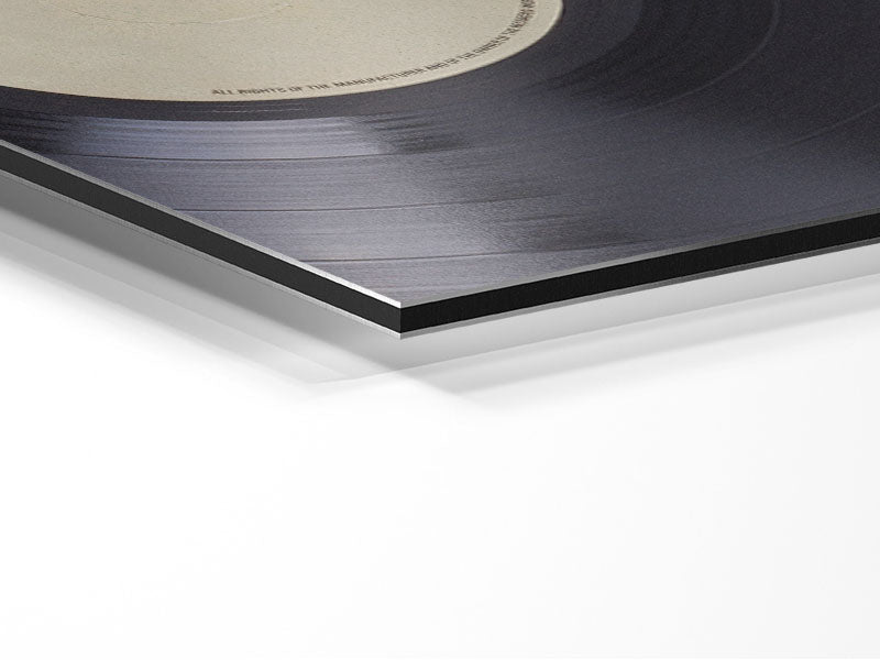 Album Love art piece printed on brushed aluminium dibond, showcasing a modern design with a sleek finish.