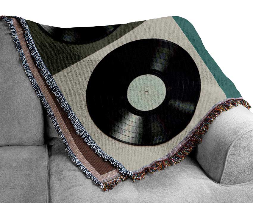 Album Madness throw blanket made of 100% cotton, featuring a luxurious thermal weave design, perfect for enhancing home decor.