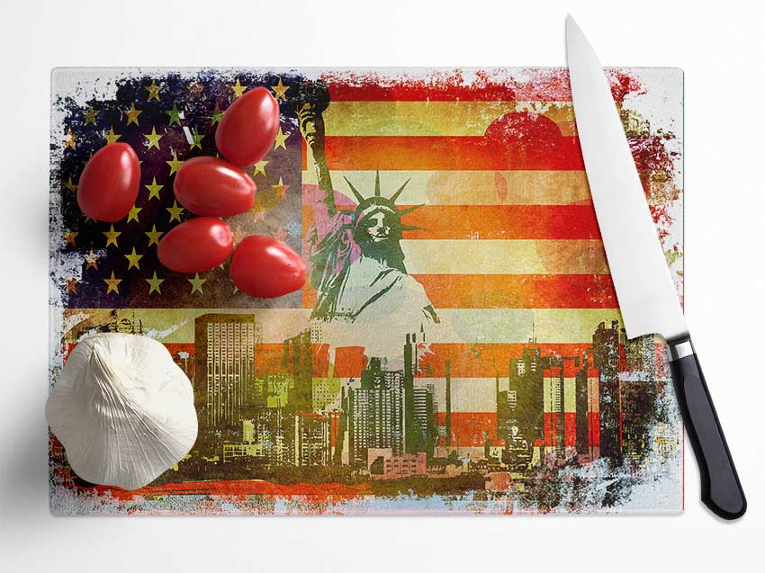 American Flag NYC chopping board made from tempered glass with a chinchilla ripple effect and anti-slip feet.