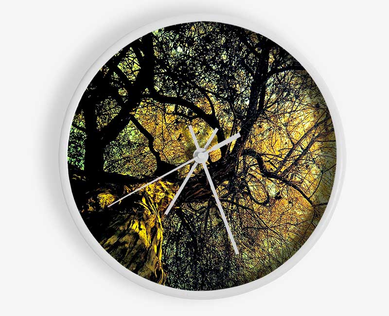 A stylish Ancient Tree clock made from natural bamboo, featuring a round face and available in black, white, and natural frame colors.