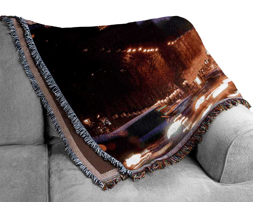 Arc De Triomphe 6 throw blanket made from 100% cotton, featuring a luxurious thermal weave design in a classic style.