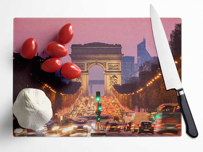 Arc De Triomphe 6 chopping board made of tempered glass with chinchilla ripple effect and anti-slip feet.