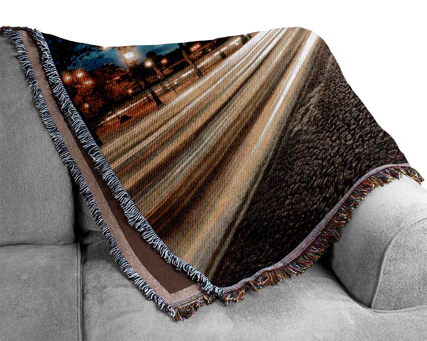 Luxurious Arc De Triomphe 8 throw blanket made from 100% cotton, featuring a thermal weave for breathability and a classic design.