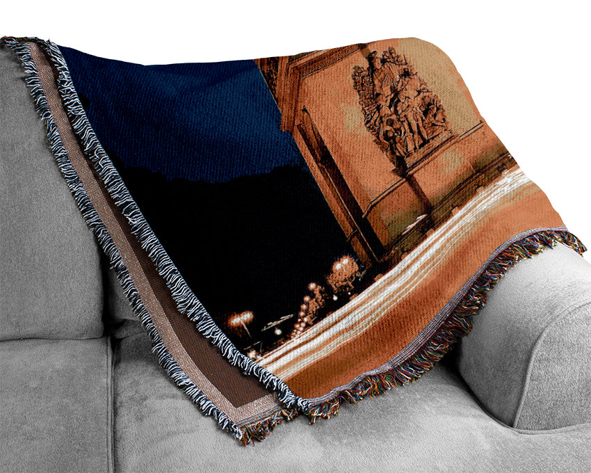 Luxurious Arc De Triomphe cotton throw blanket with thermal weave, perfect for bed or couch.