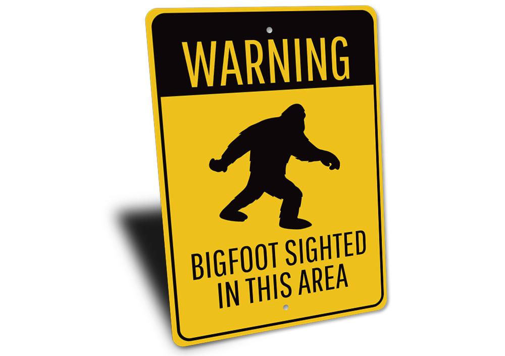 Bigfoot Sighted Sign made of aluminum, featuring a whimsical design perfect for home decor.