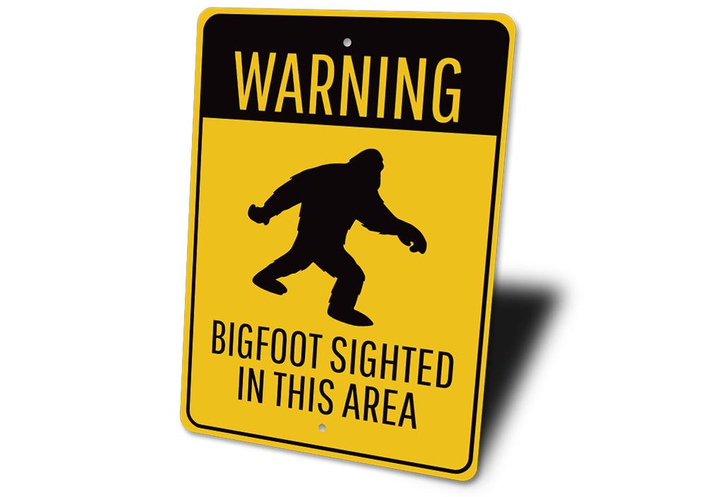 Bigfoot Sighted Sign made of aluminum, featuring a whimsical design perfect for home decor.