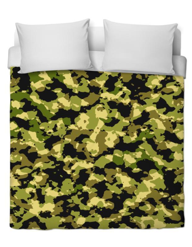 Camouflage duvet cover featuring a stylish pattern, made from lightweight woven microfiber with an invisible zipper closure.