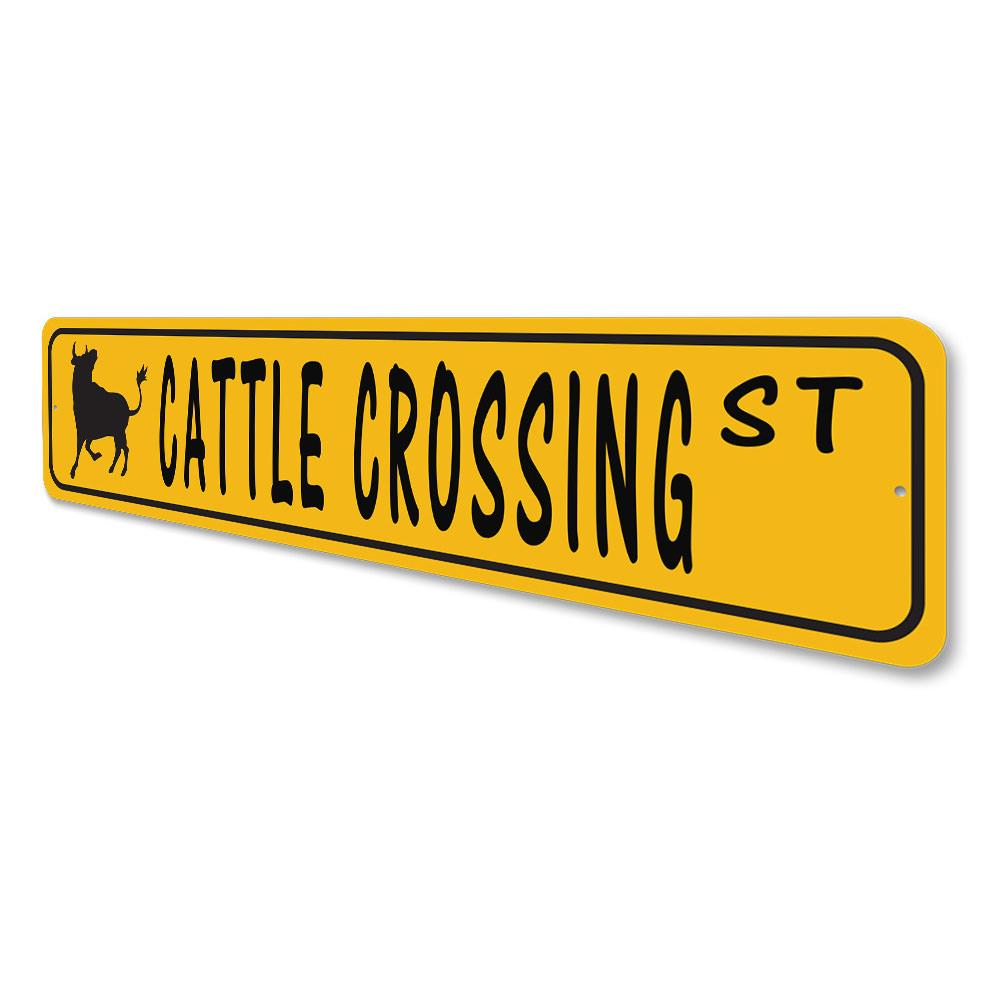 Cattle Crossing Street Sign made of durable aluminum, featuring a classic design suitable for indoor and outdoor decor.