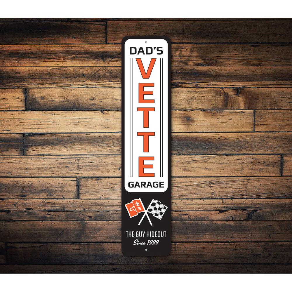 Dad's Vette Garage Sign made of high-quality aluminum, featuring a classic car design, perfect for automotive enthusiasts.