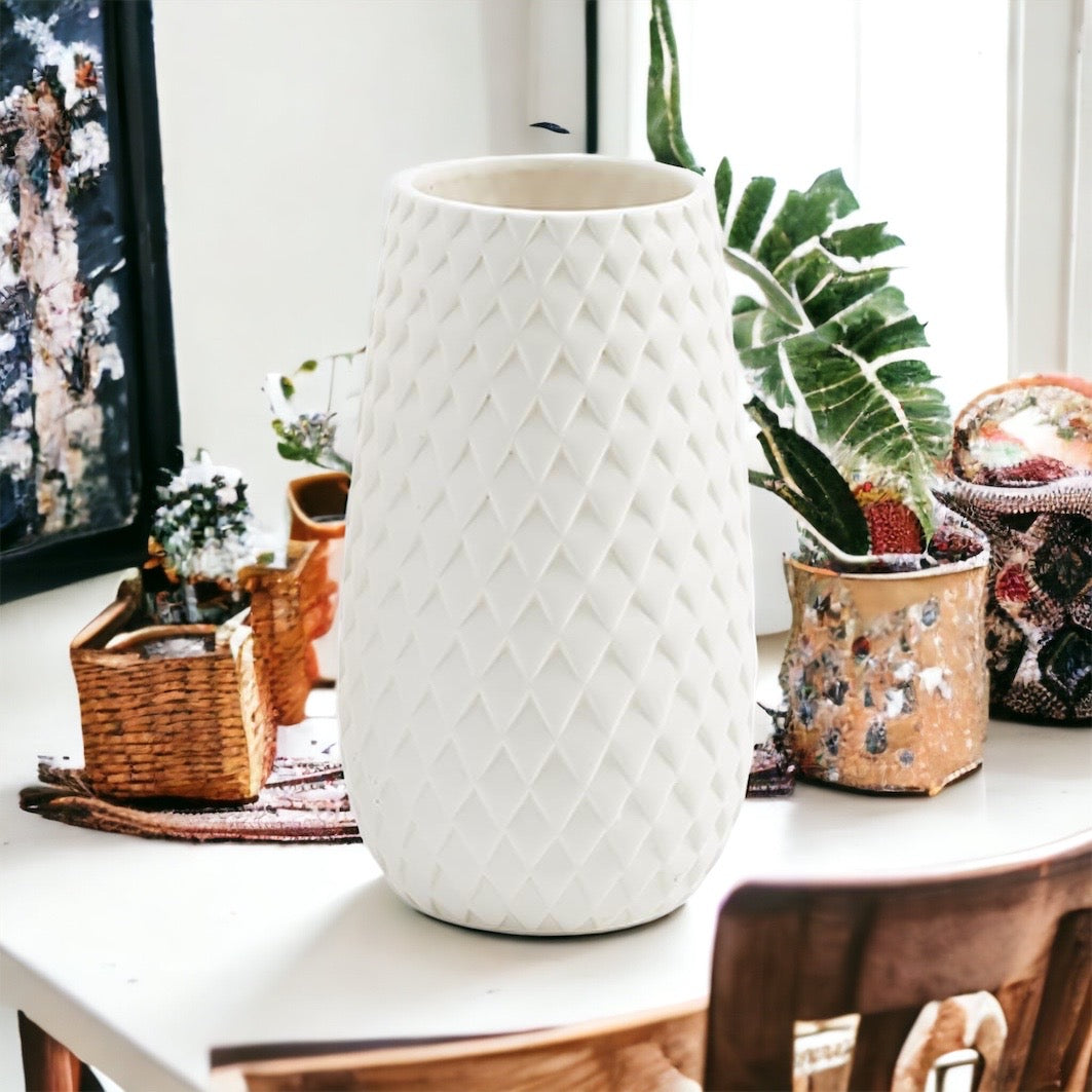 Ceramic Diamond Weave White Vase showcasing a unique diamond pattern, perfect for floral arrangements.