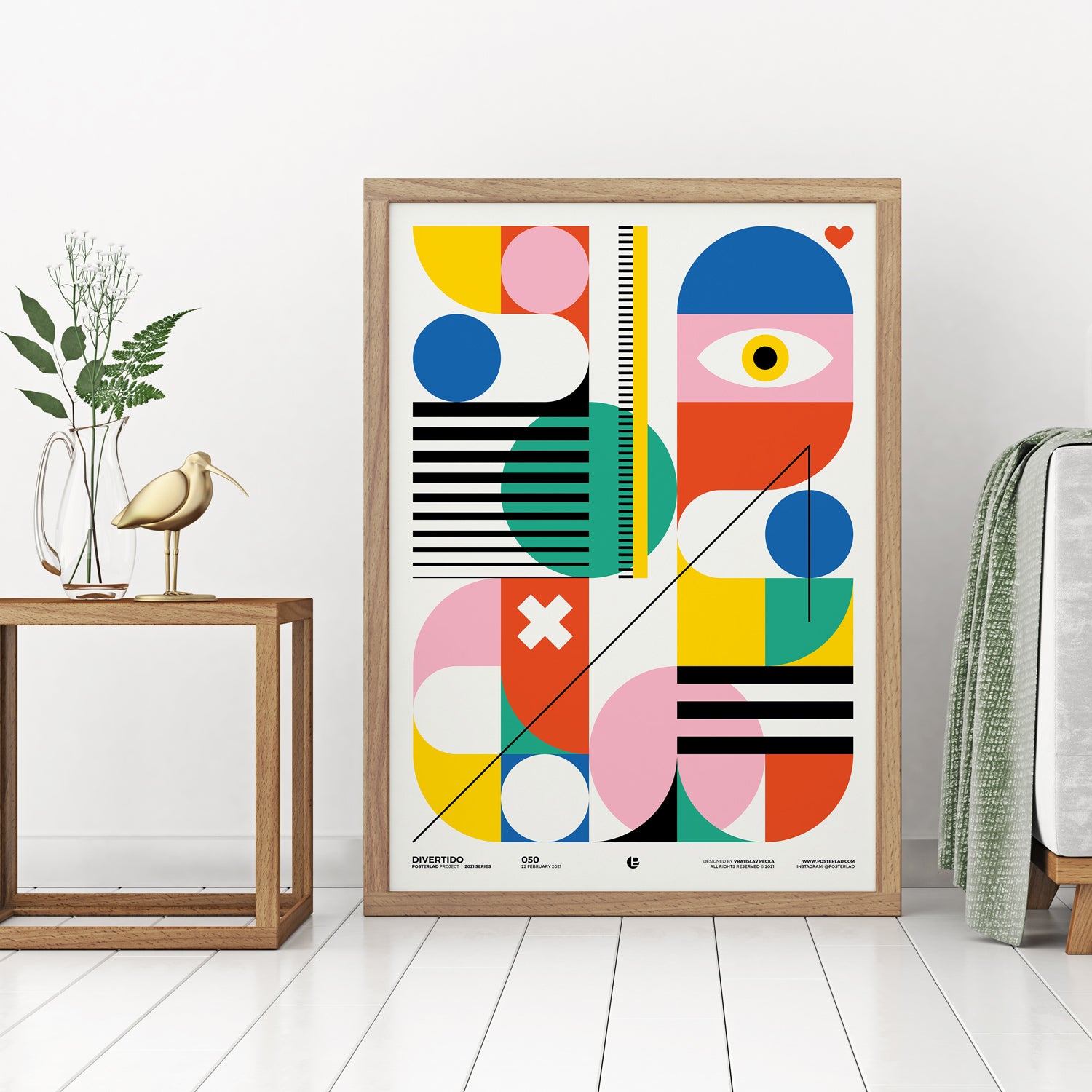 Colorful Divertido poster on thick matte paper, showcasing vibrant designs perfect for home or office decor.