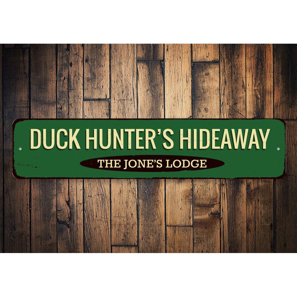 Duck Hunter Sign made of high-quality aluminum, featuring a hunting theme, perfect for home decor.