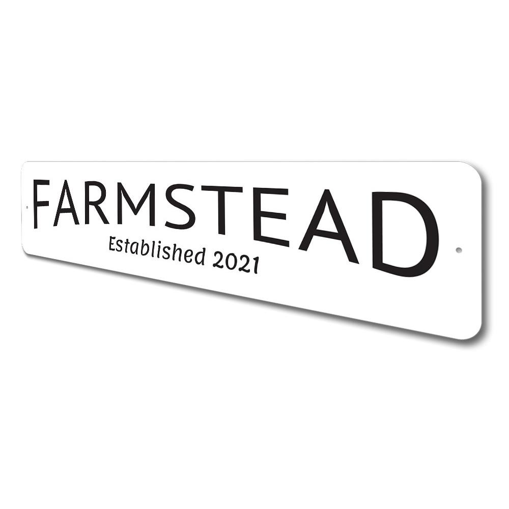 Farmstead Established Sign made of high-quality aluminum, featuring customizable text for personalization, ideal for home decor.