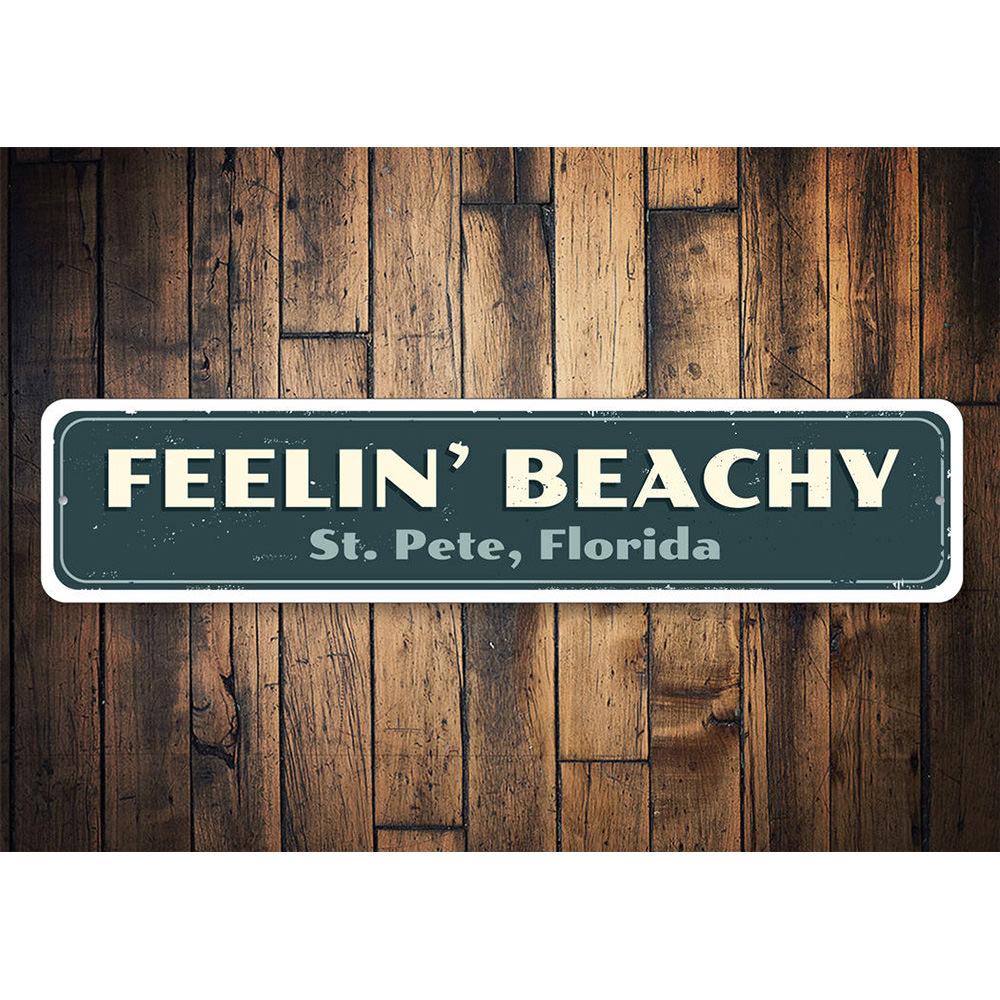 Feelin' Beachy Sign made of high-quality aluminum, featuring a beach-themed design, perfect for coastal decor.