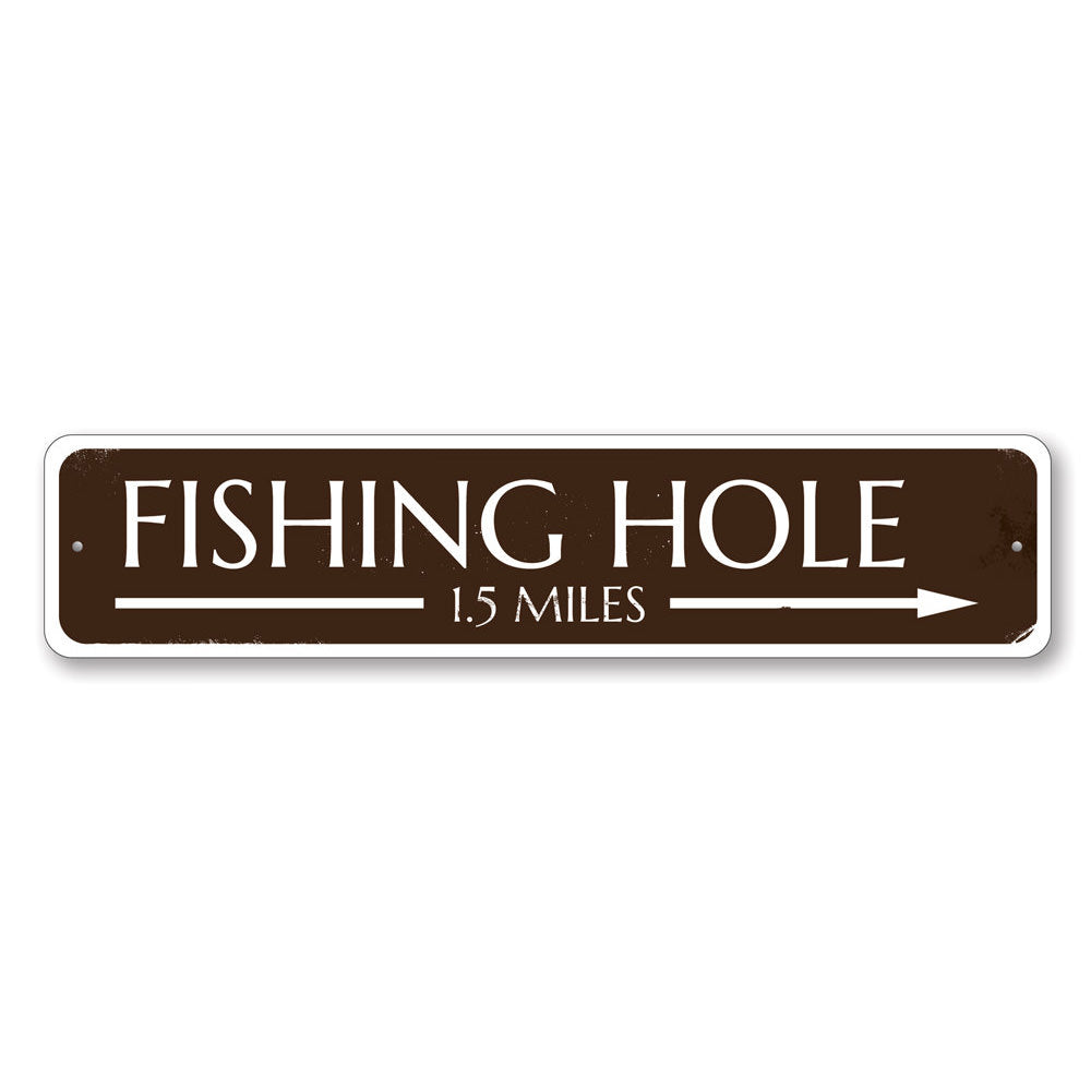 Fishing Hole Arrow Sign made of durable aluminum, featuring customizable text and pre-drilled holes for easy mounting, perfect for lakehouses.