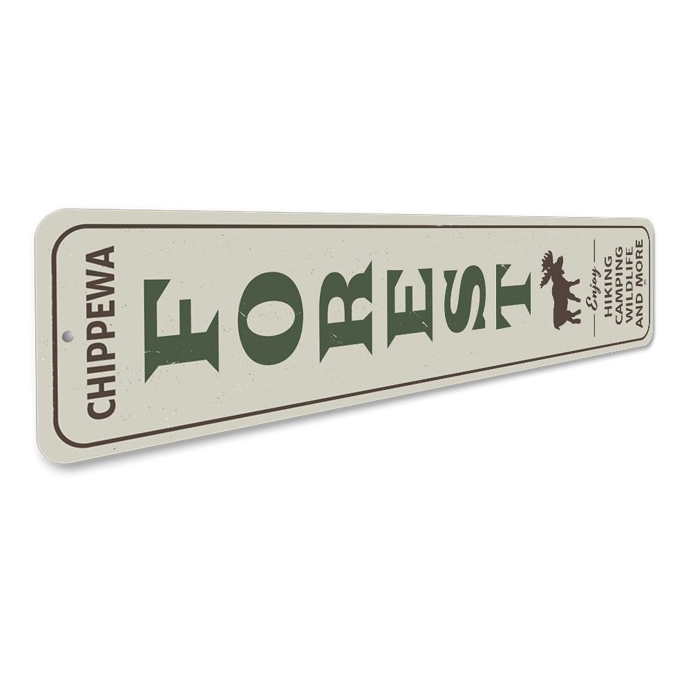 Forest Vertical Sign featuring a rustic design, perfect for lakehouse decor, made from high-quality aluminum.