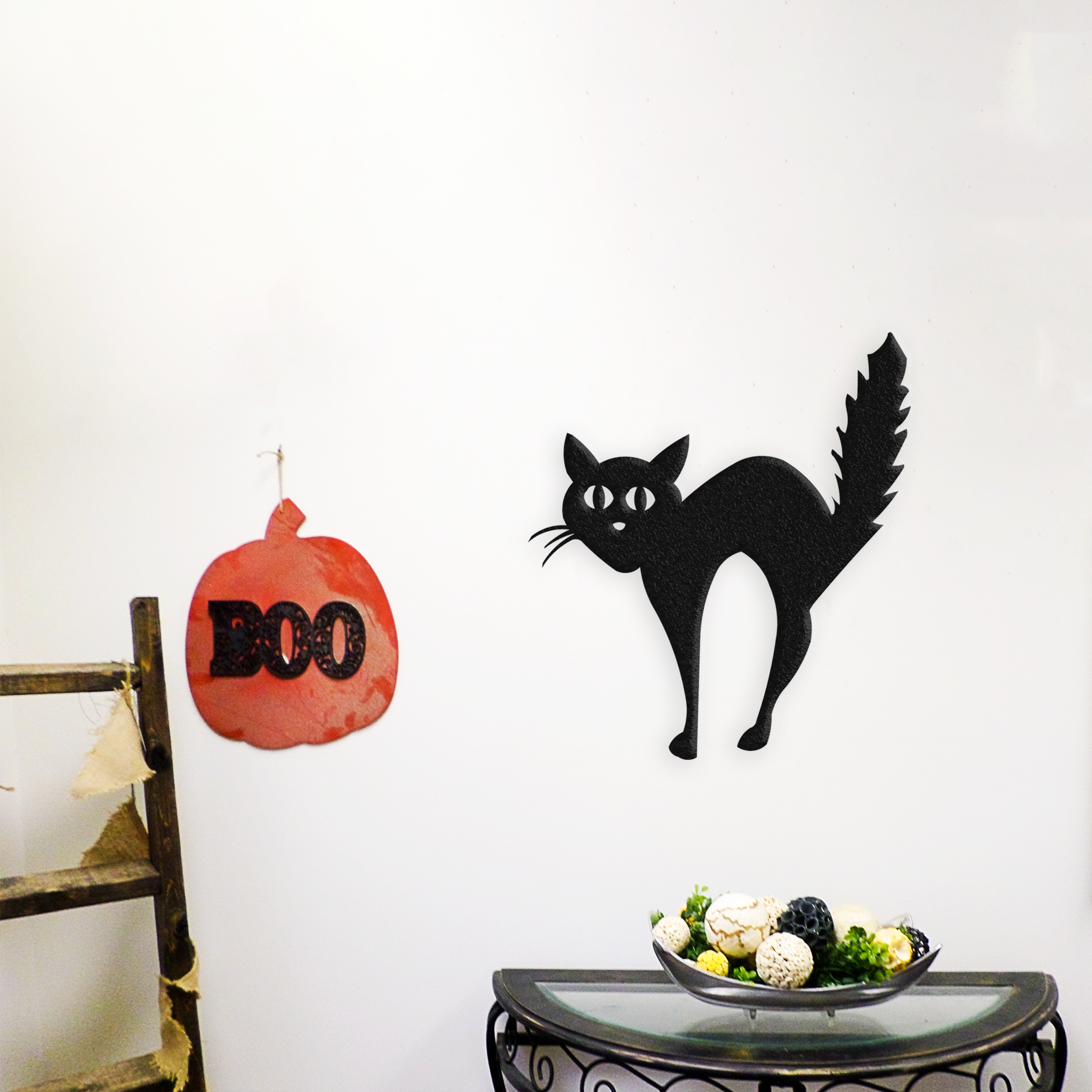 Frightened Cat metal wall art featuring a spooky design, perfect for Halloween decoration, crafted from high-quality steel with a low gloss finish.