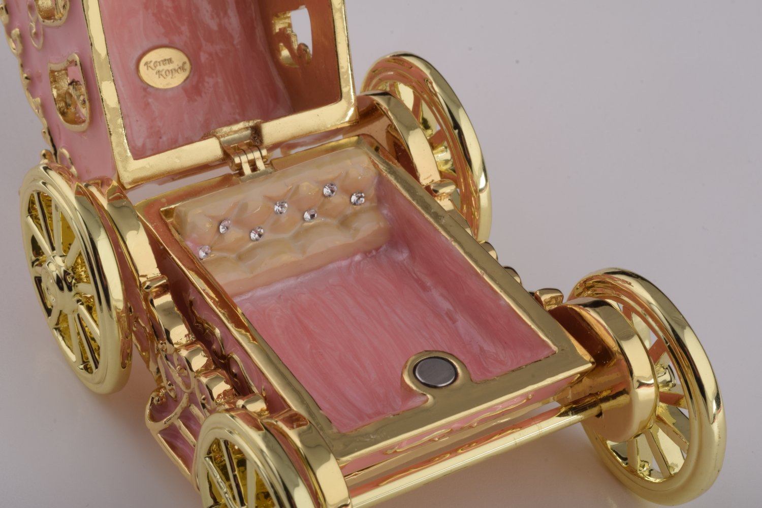 Golden Pink Carriage trinket box with Austrian crystals, handcrafted by Keren Kopal, featuring 24K gold plating.