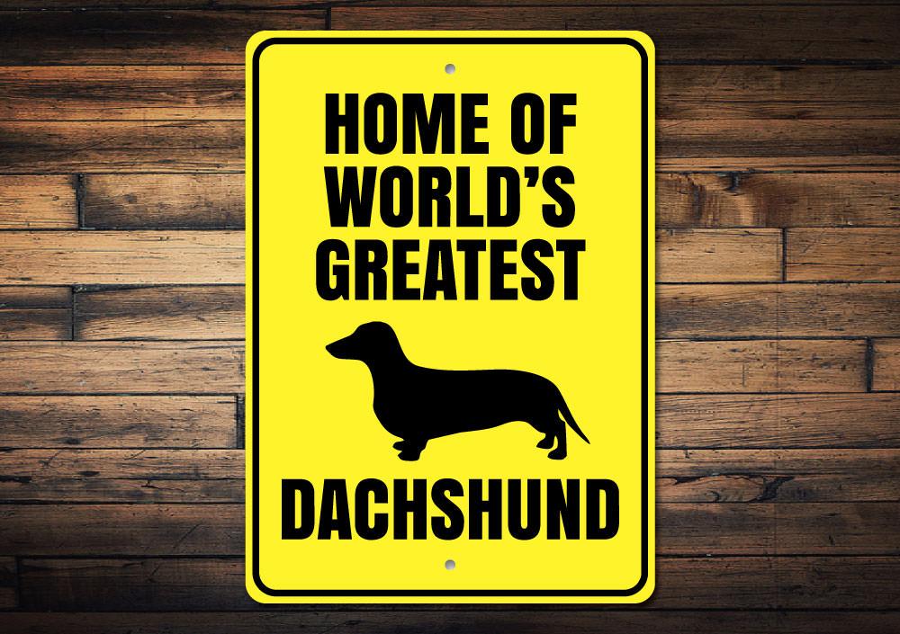 A decorative metal sign featuring a dachshund design, showcasing vibrant colors and high-quality aluminum material, perfect for home decor.