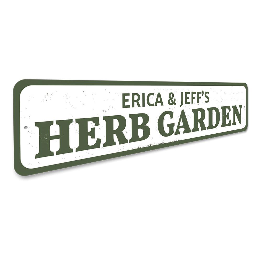 Customizable Herb Garden Sign made of high-quality aluminum, featuring pre-drilled holes for easy mounting.