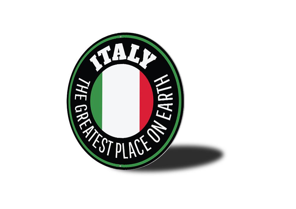 Italy Circle Sign made of high-quality aluminum, featuring a decorative design perfect for wall decor.