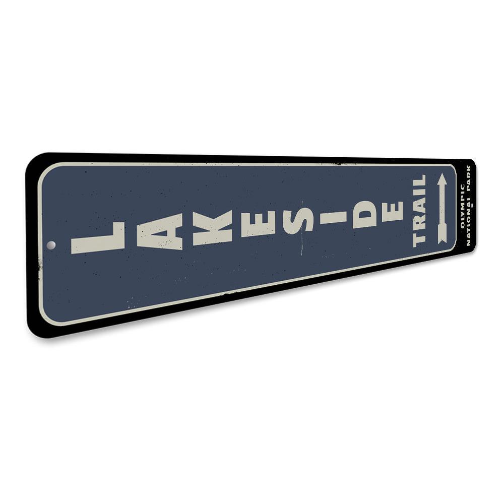 Lakeside Trail Arrow Sign made of durable aluminum, featuring customizable text, perfect for lakehouse decor.