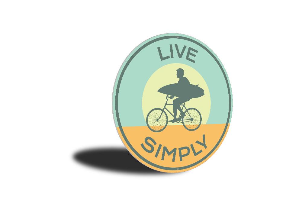 Live Simply Sign made of high-quality aluminum, featuring a coastal design perfect for beach houses and outdoor decor.