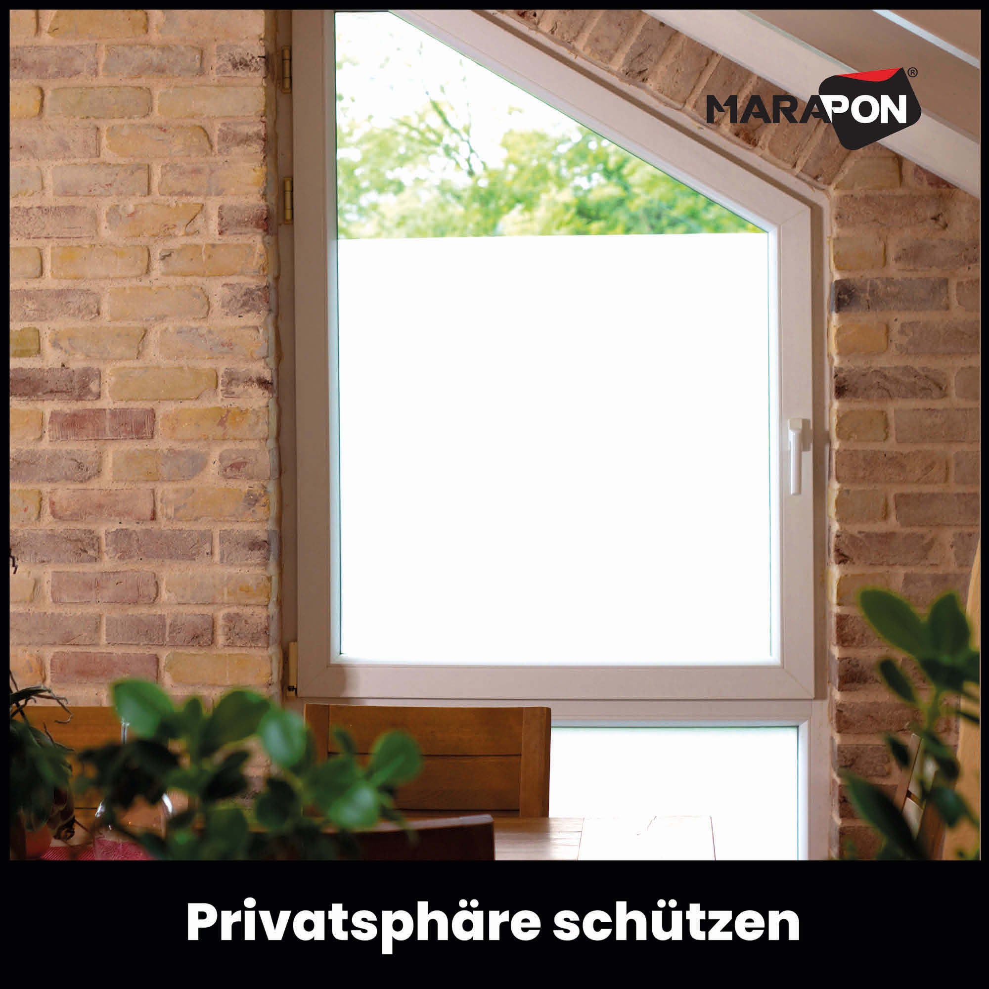 Transparente Mattfolie für Fenster und Türen, die Privatsphäre bietet und Licht durchlässt, in verschiedenen Designs erhältlich.