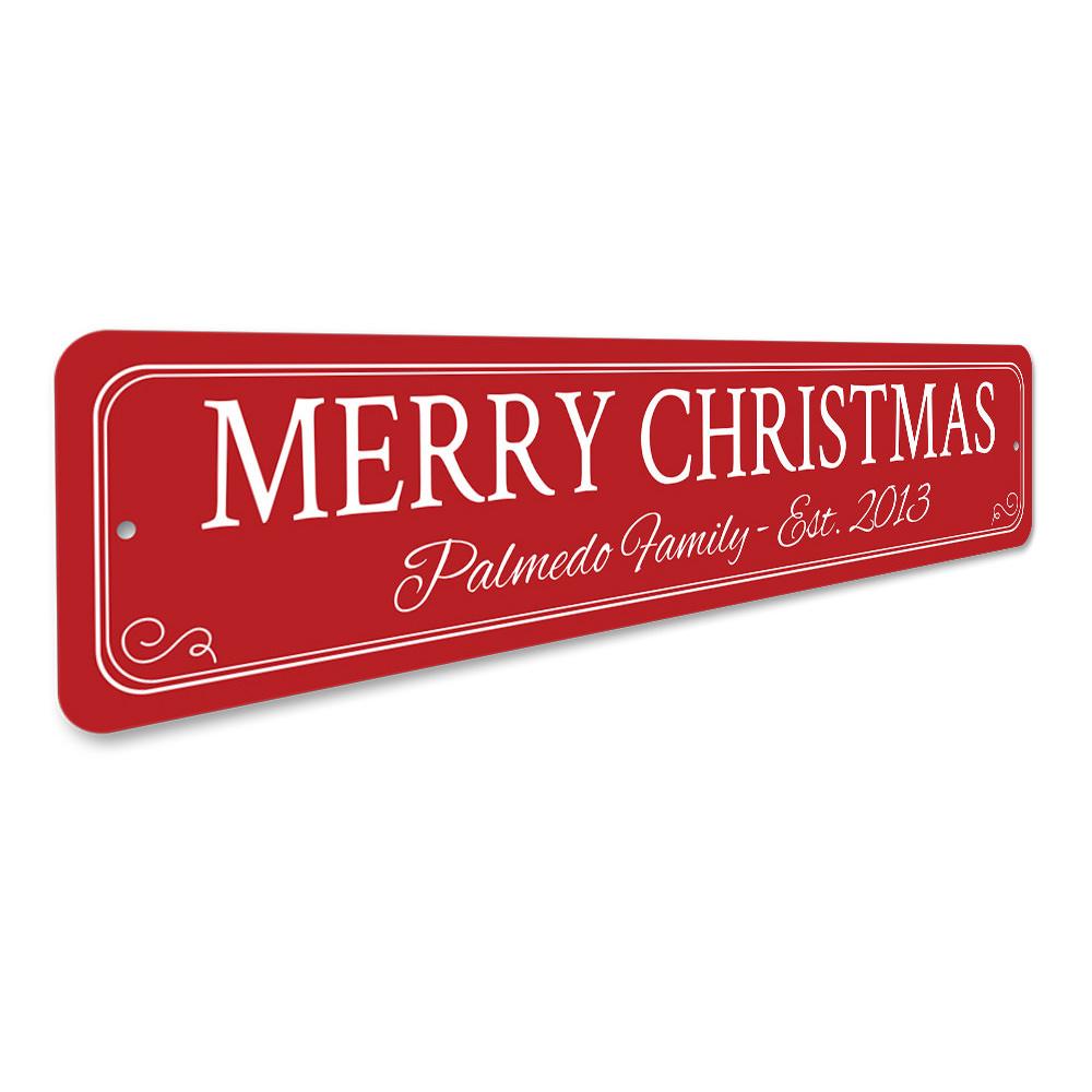 A festive Merry Christmas Sign made of high-quality aluminum, featuring a charming design perfect for holiday decorations.