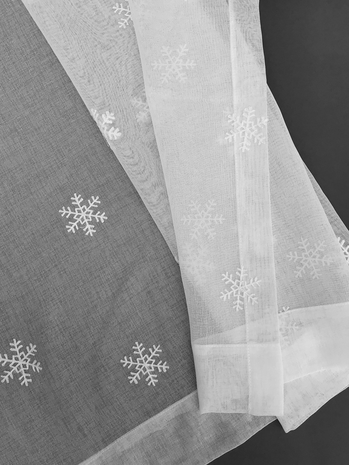 ML19032 Falling Snowflake Sheer Curtain featuring embroidered snowflakes on lightweight white fabric, perfect for winter decor.