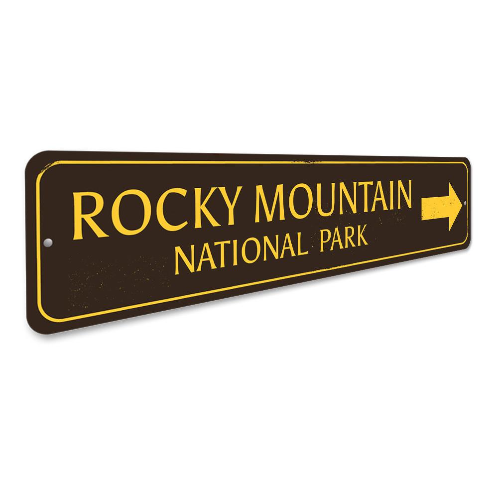 National Park Directional Arrow Sign made of durable aluminum, featuring customizable text and pre-drilled holes for easy mounting.