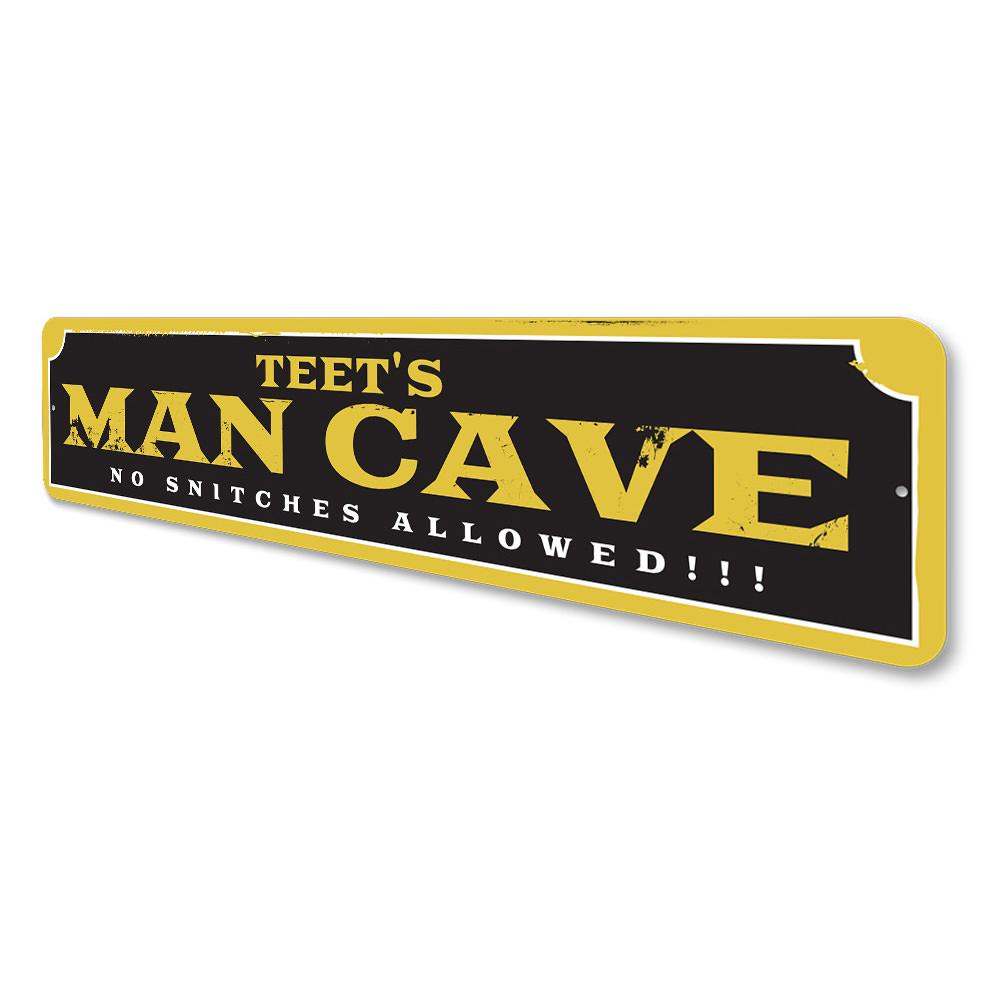 No Snitches Man Cave Sign made of high-quality aluminum, featuring a humorous design perfect for man caves.