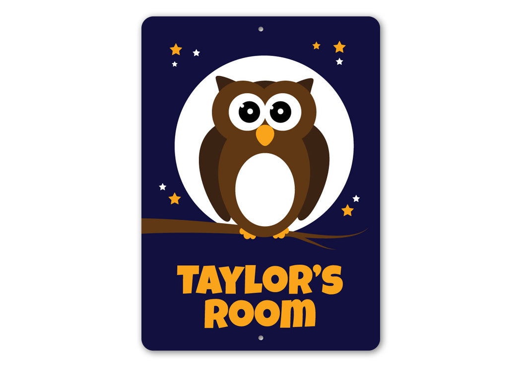 A beautifully crafted Owl Sign made from high-quality aluminum, featuring customizable text for a child's room decor.